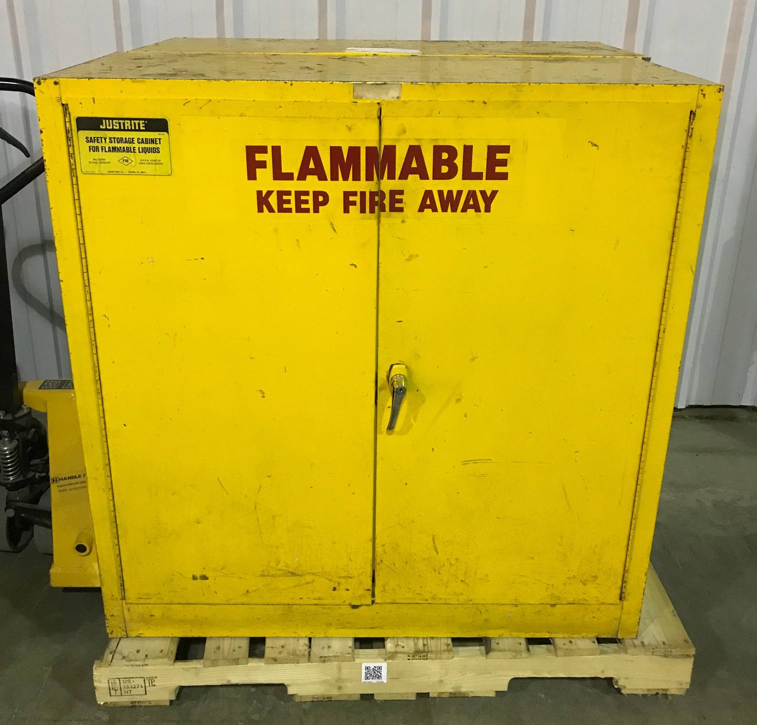 18 X43 X44 30 Gallon Yellow Flammable Cabinet Uc2 Used