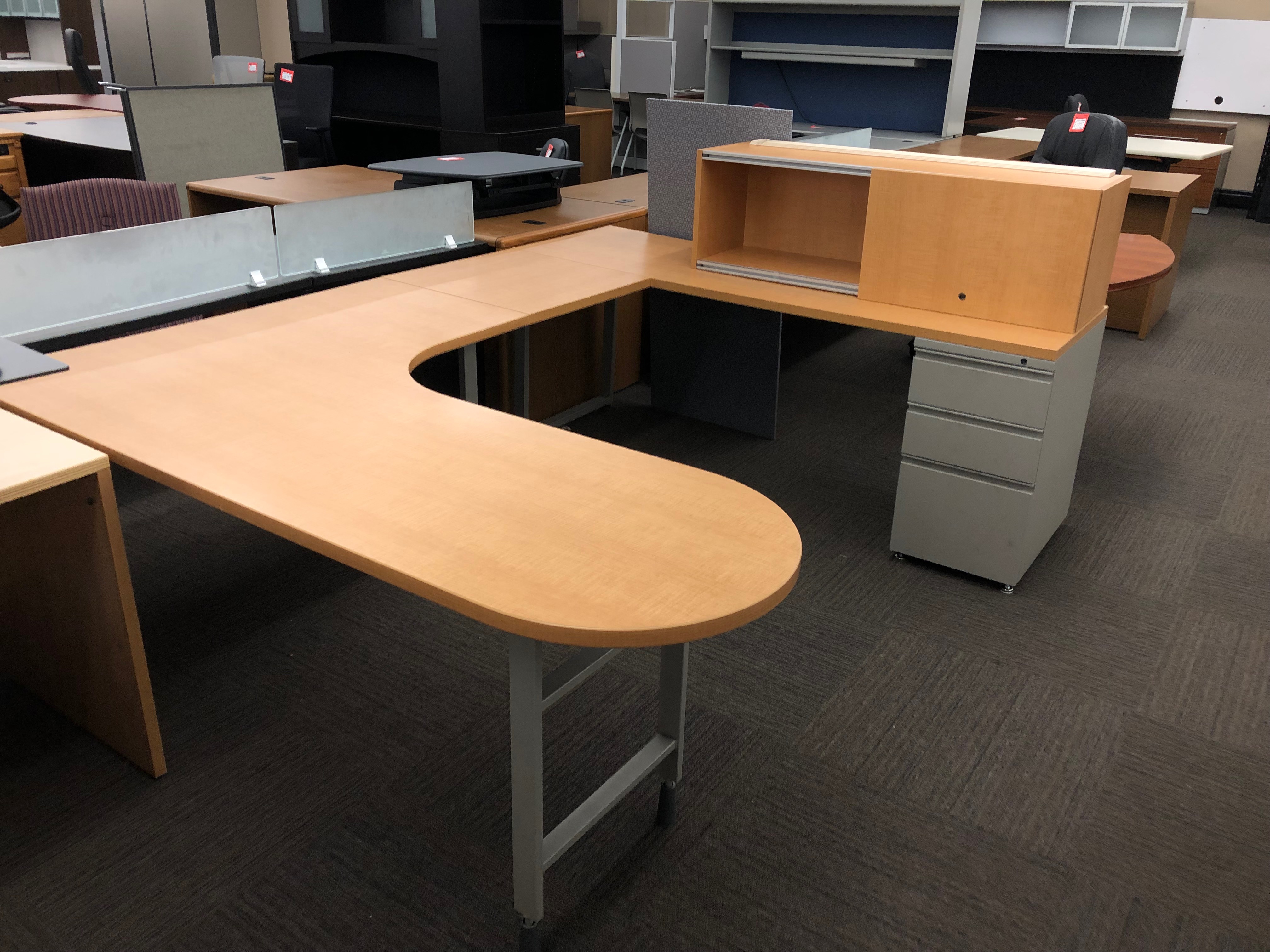 Herman Miller Honey Maple U Shaped Desk Set W Hutch Tackboard Used