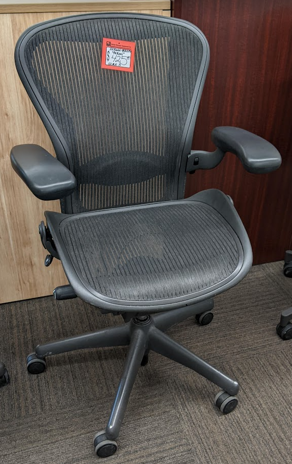 Herman Miller "Aeron" Mesh Task Chair Used Welter Storage